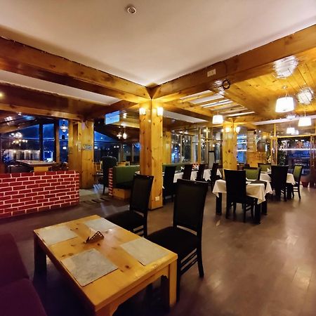 The Whispering Inn Resort And Bar Manāli Dış mekan fotoğraf